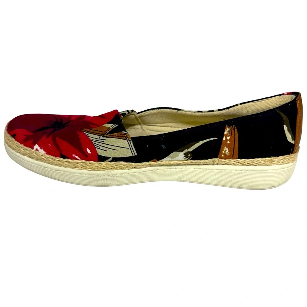 Trotters Accent Floral Loafer Flats Cushioned Removable Footbed Slip On Size 8.5